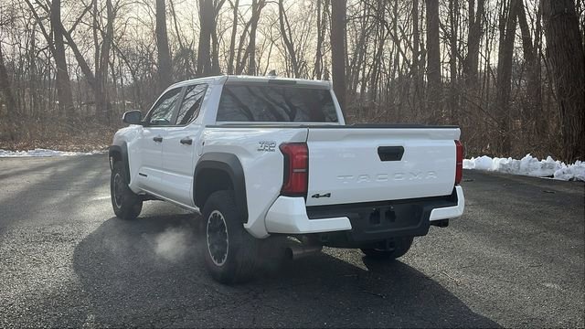Used 2024 Toyota Tacoma TRD Off-Road image 4