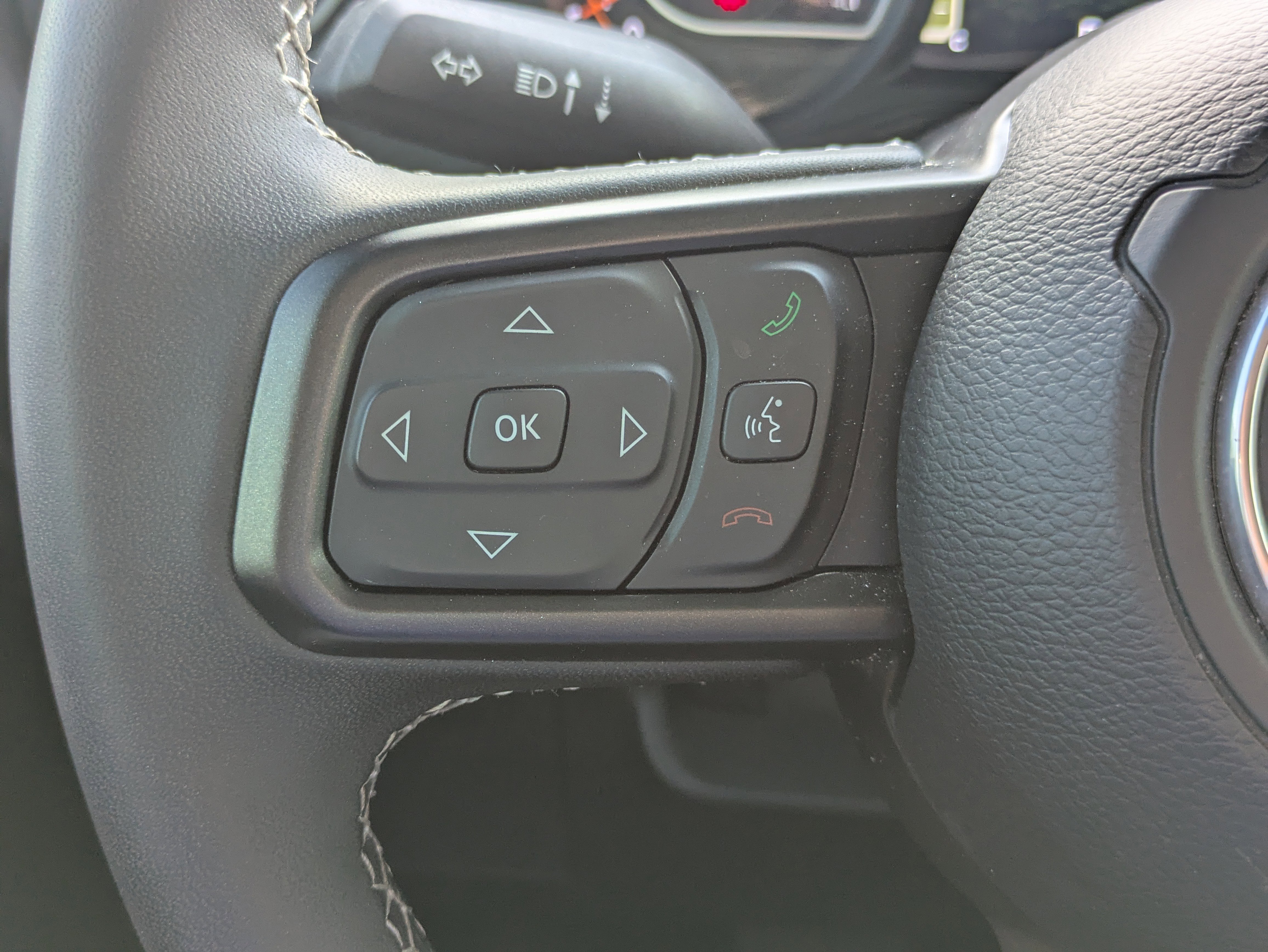 Used 2025 Jeep Wrangler Unlimited Rubicon image 18