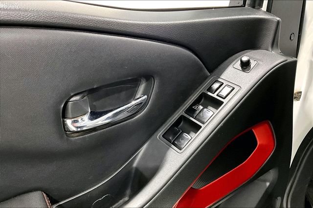 Used 2023 Nissan Frontier PRO-4X image 37