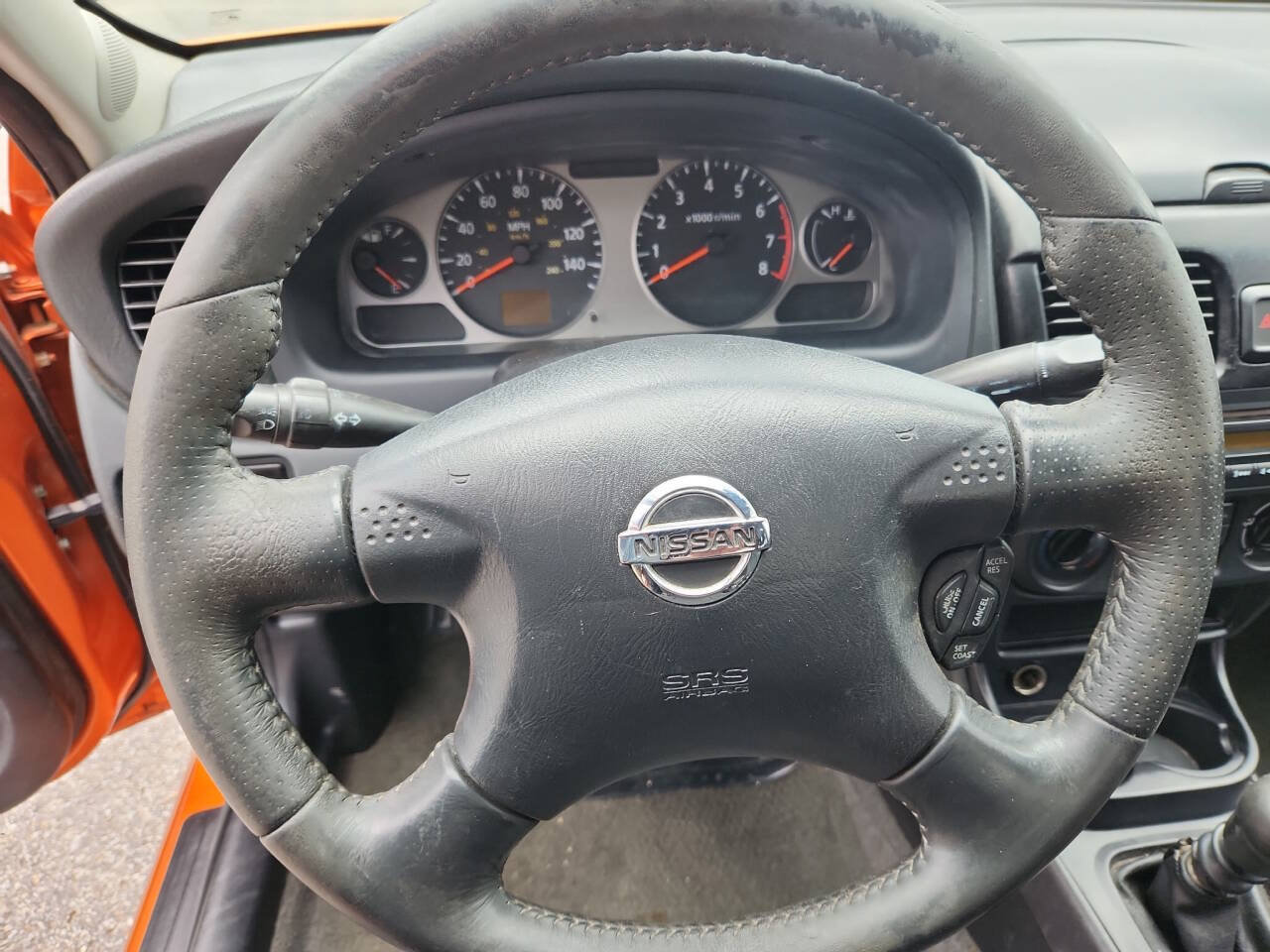 Used 2006 Nissan Sentra SE-R Spec V FWD image 12