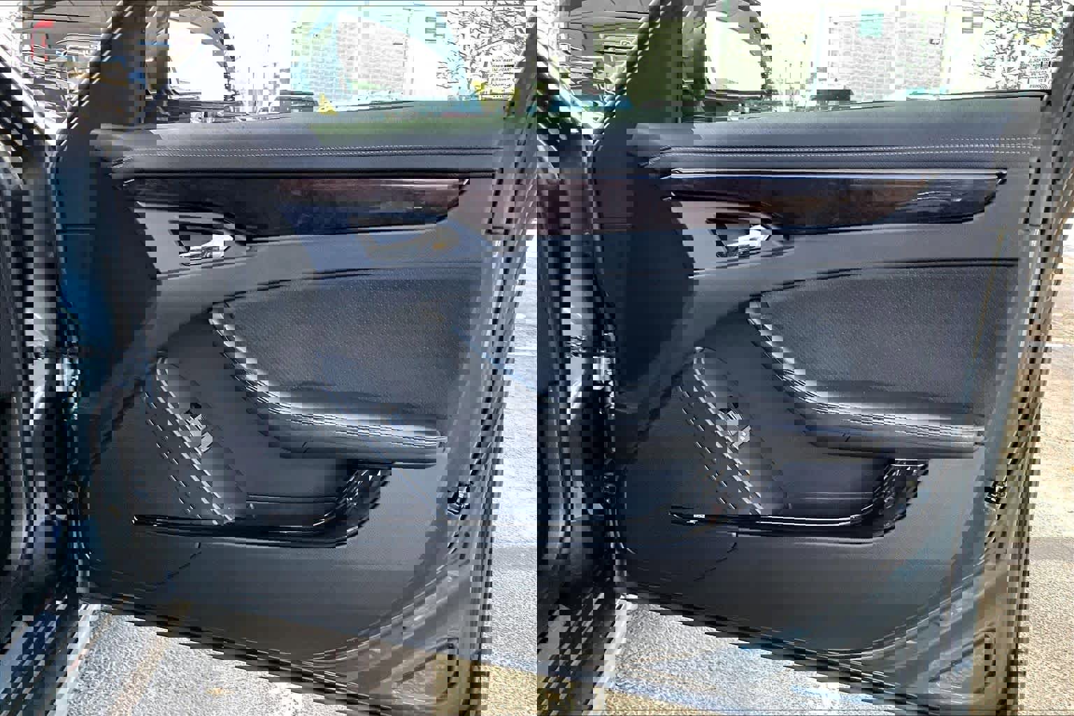 Used 2011 Cadillac CTS V w/ Wood Trim Package image 22