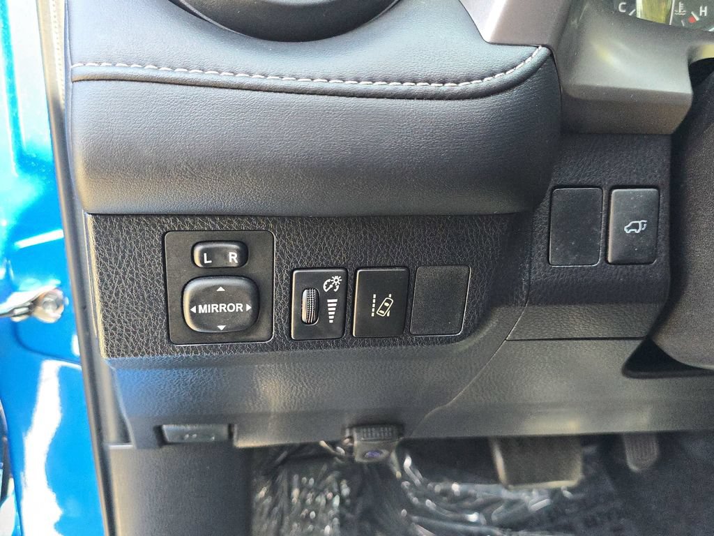 Used 2016 Toyota RAV4 XLE FWD image 32