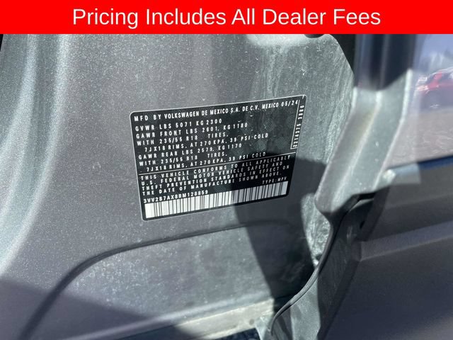 Used 2024 Volkswagen Tiguan SE AWD/4WD image 36