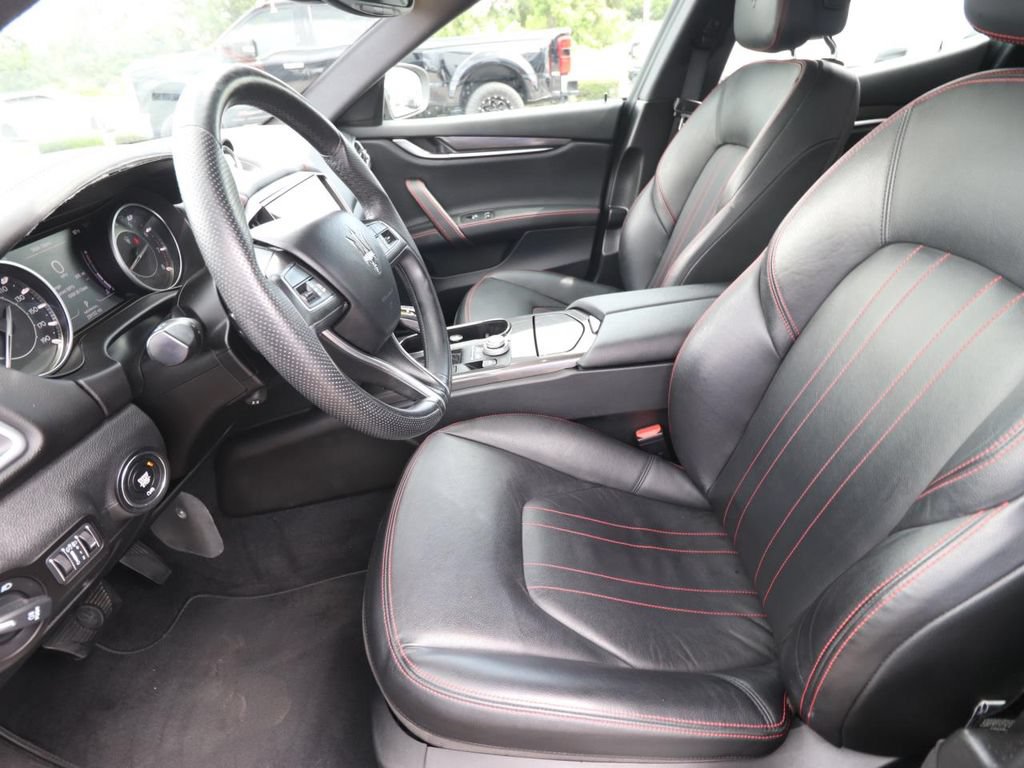 Used 2021 Maserati Ghibli S RWD image 2