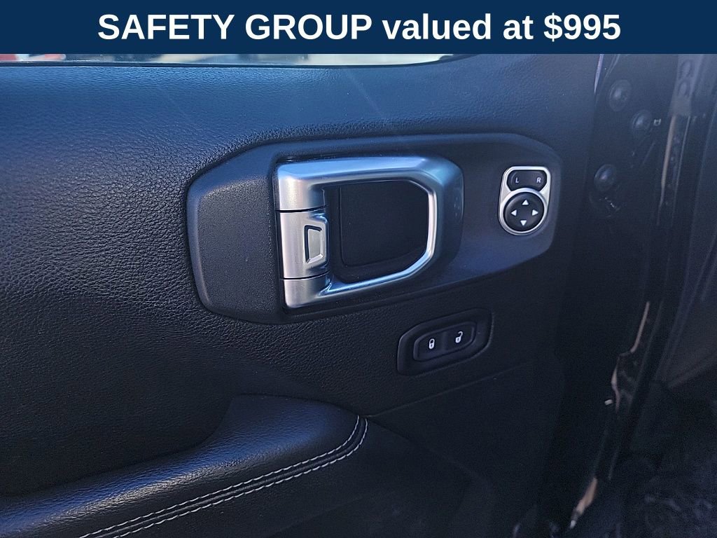 Used 2019 Jeep Wrangler Unlimited Sahara image 11