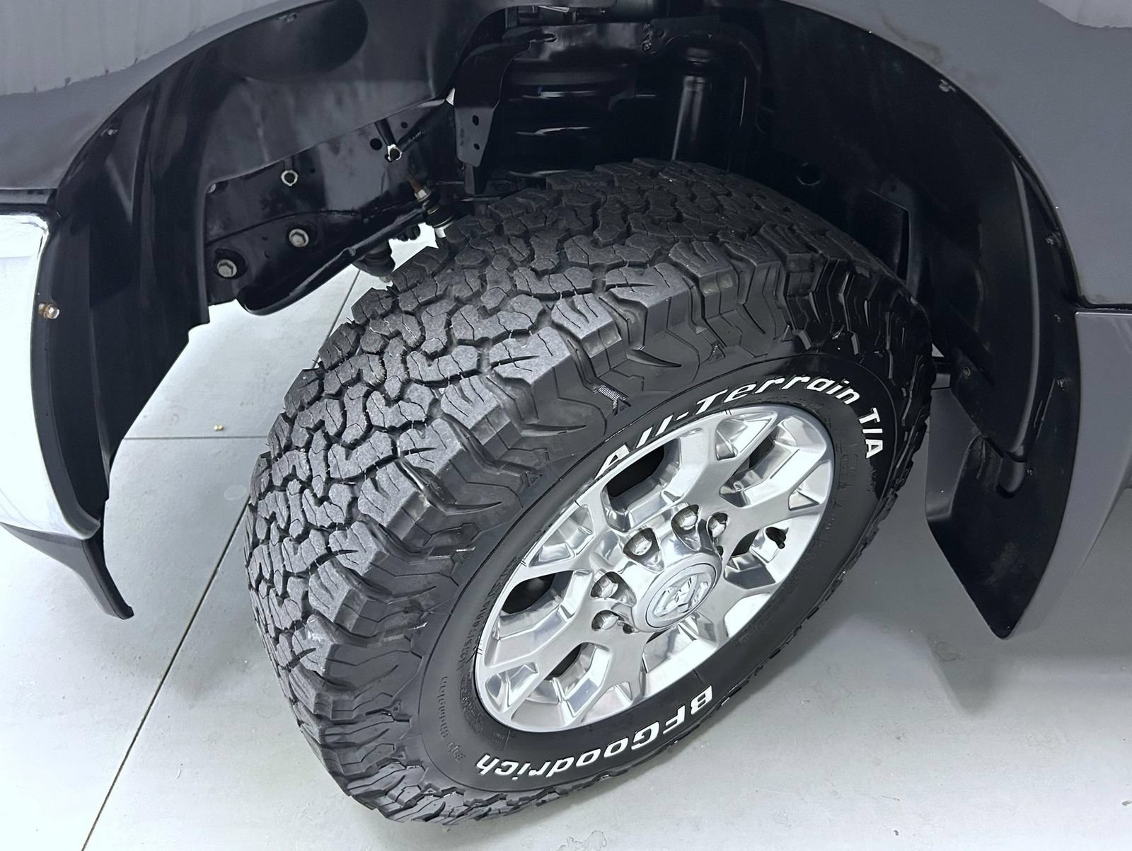 Used 2024 RAM 3500 Laramie AWD/4WD image 23