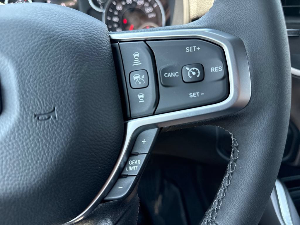 New 2026 RAM 2500 Big Horn AWD/4WD image 15