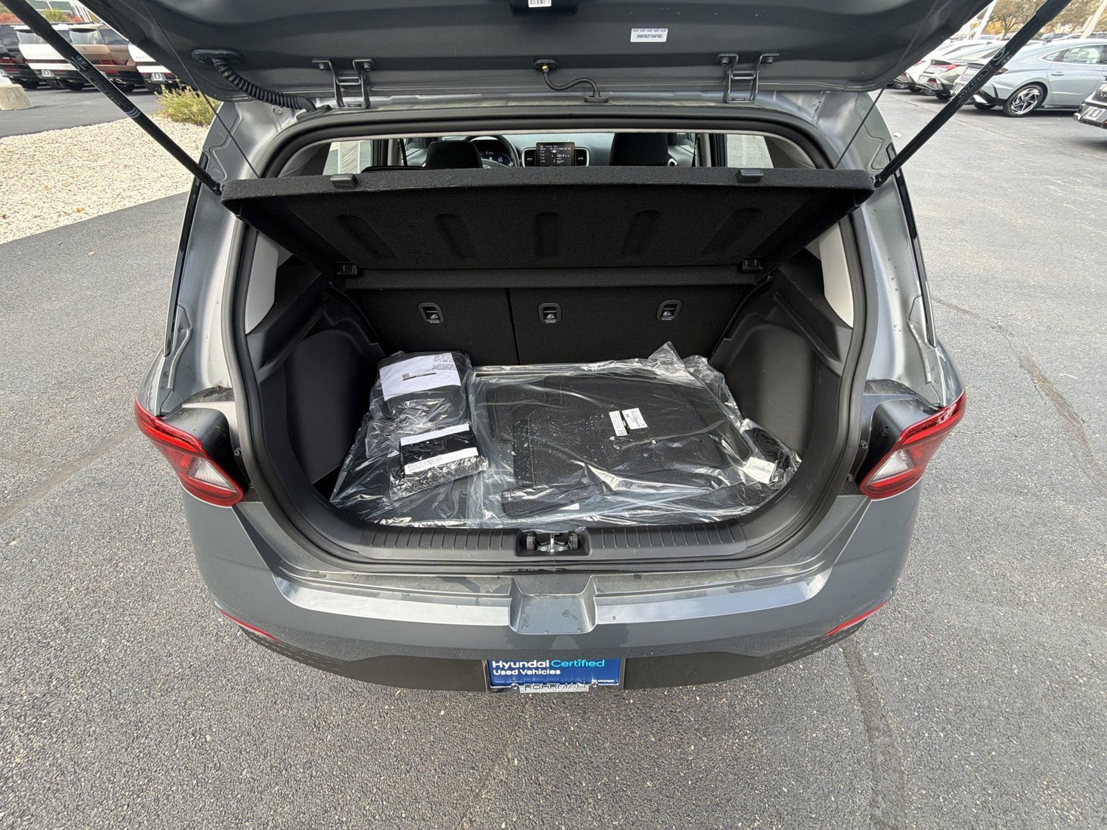 Used 2026 Hyundai Venue SEL FWD image 26