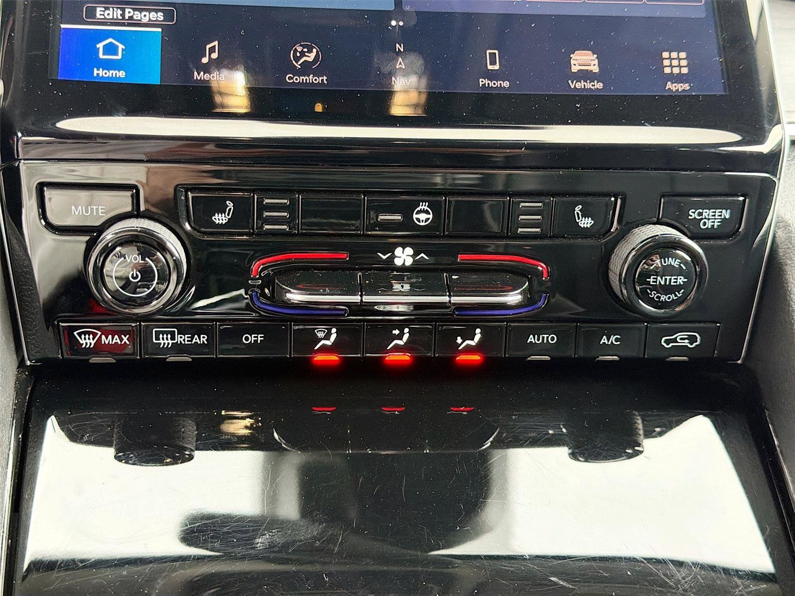 Used 2023 Jeep Grand Cherokee Limited image 17