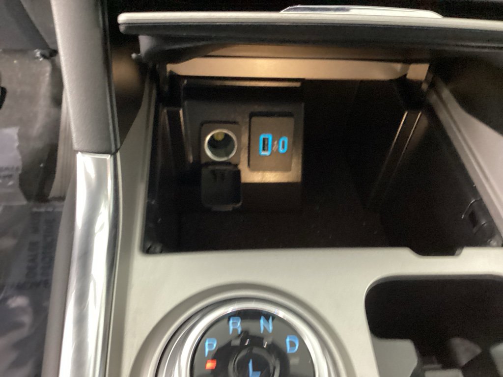 Used 2023 Ford Explorer Limited w/ Limited Technology Package image 30