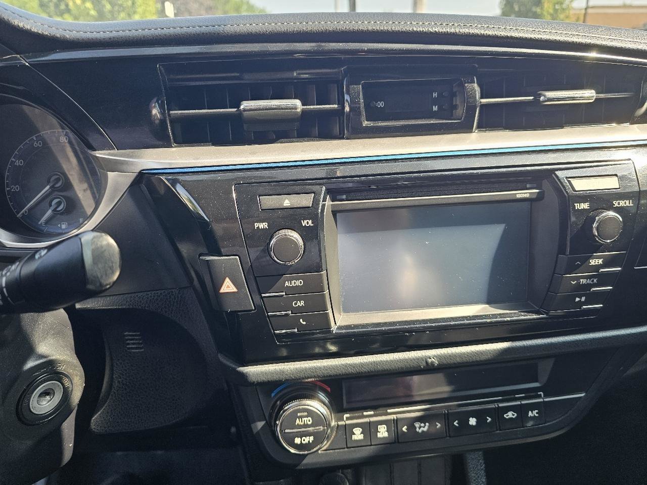 Used 2014 Toyota Corolla S FWD image 25