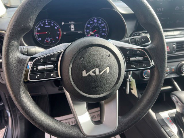 Used 2024 Kia Forte LXS FWD image 17