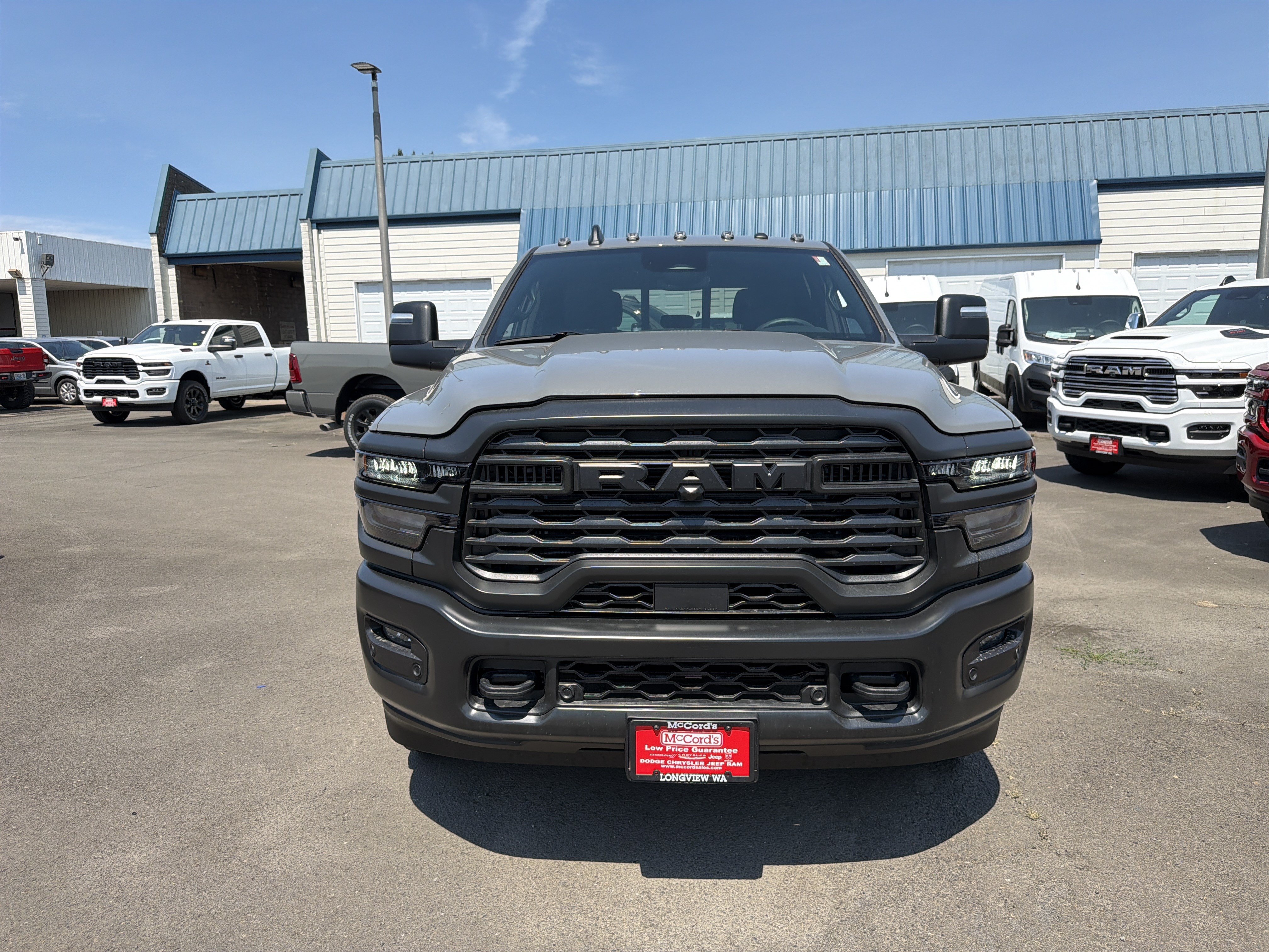 New 2026 RAM 2500 Tradesman AWD/4WD image 8