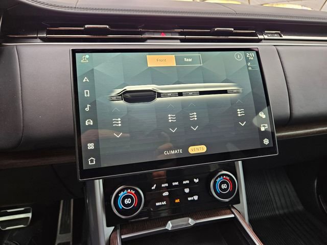 Used 2023 Land Rover Range Rover Long Wheelbase SE image 15