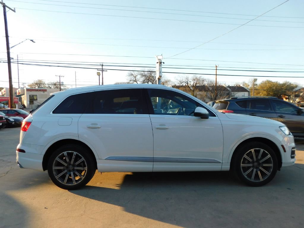 Used 2017 Audi Q7 2.0T Premium Plus w/ Premium Plus Package AWD/4WD image 8