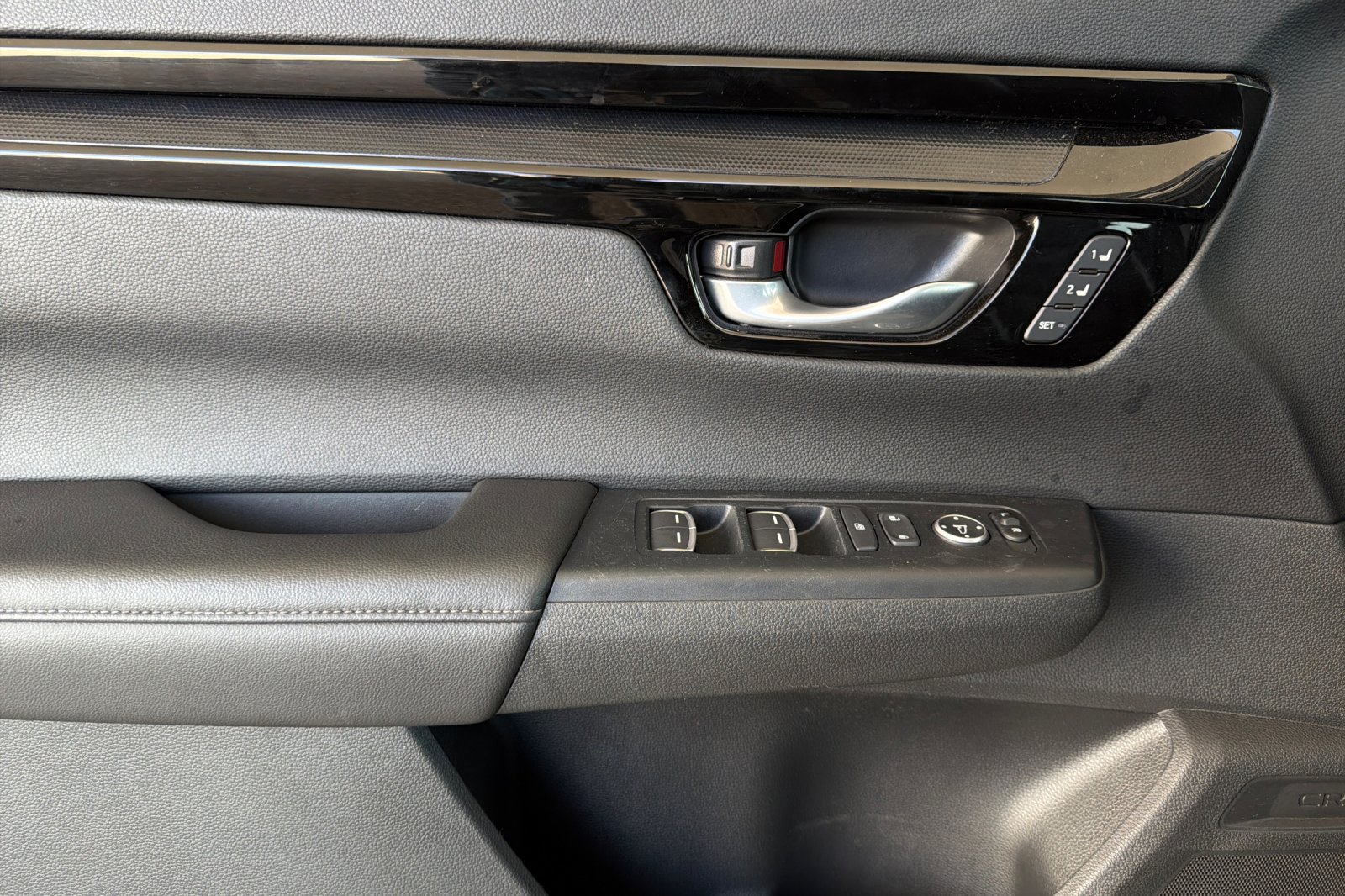 Used 2024 Honda CR-V EX-L image 11