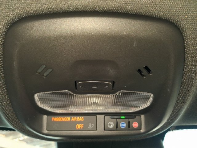 Used 2025 Buick Envista Sport Touring w/ Convenience I Package FWD image 8
