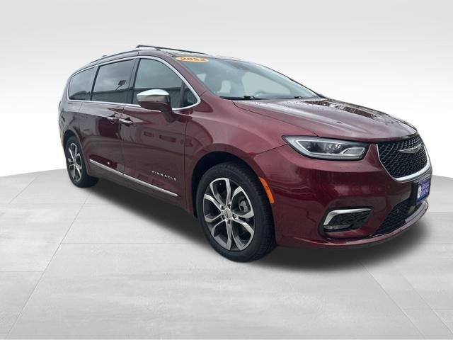 Used 2022 Chrysler Pacifica Pinnacle AWD/4WD image 9
