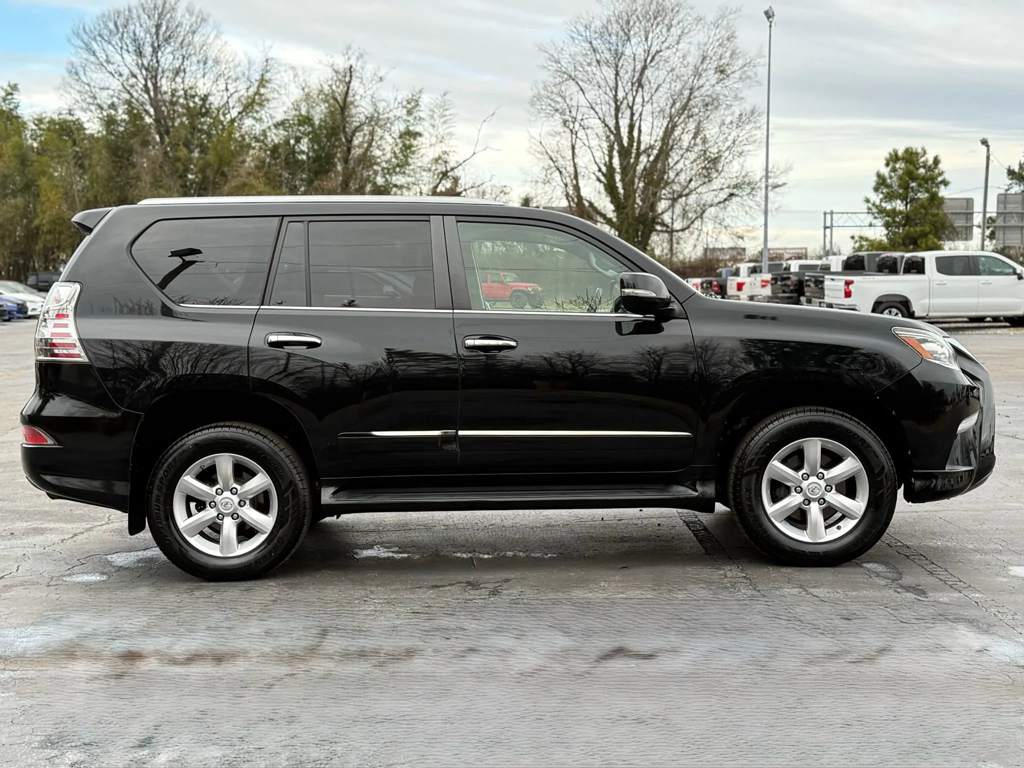 Used 2015 Lexus GX 460 image 10