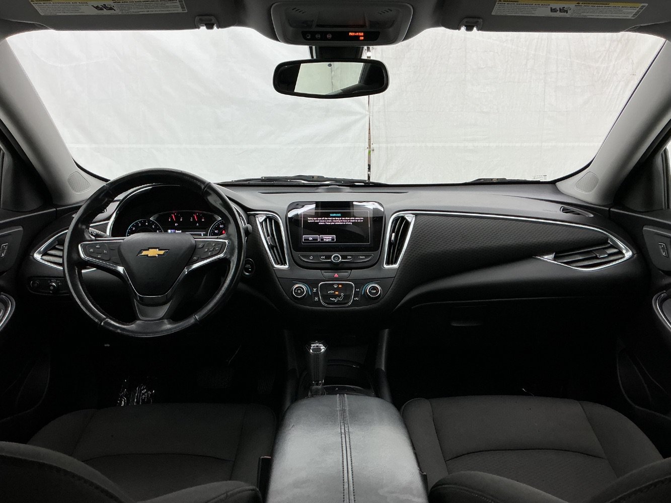Used 2018 Chevrolet Malibu LT FWD image 27
