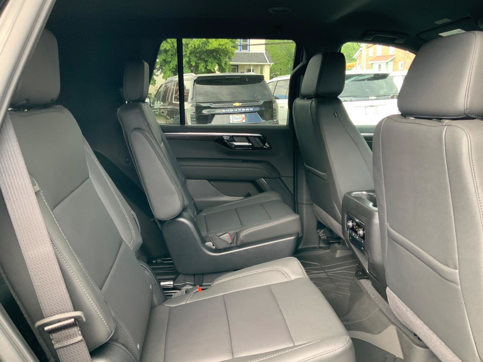 New 2026 Chevrolet Tahoe LT w/ Comfort Package AWD/4WD image 13
