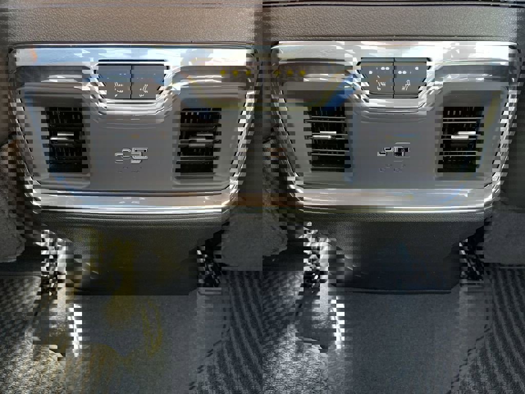 New 2025 GMC Sierra 3500 Denali Ultimate image 22