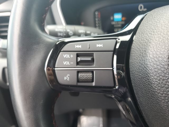 Certified 2025 Honda Pilot Black Edition image 30