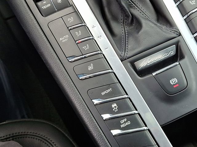 Used 2021 Porsche Macan image 31