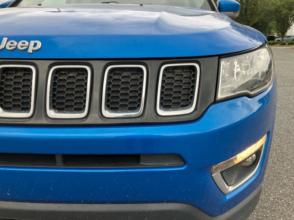 Used 2018 Jeep Compass Limited w/ Navigation Group AWD/4WD image 28
