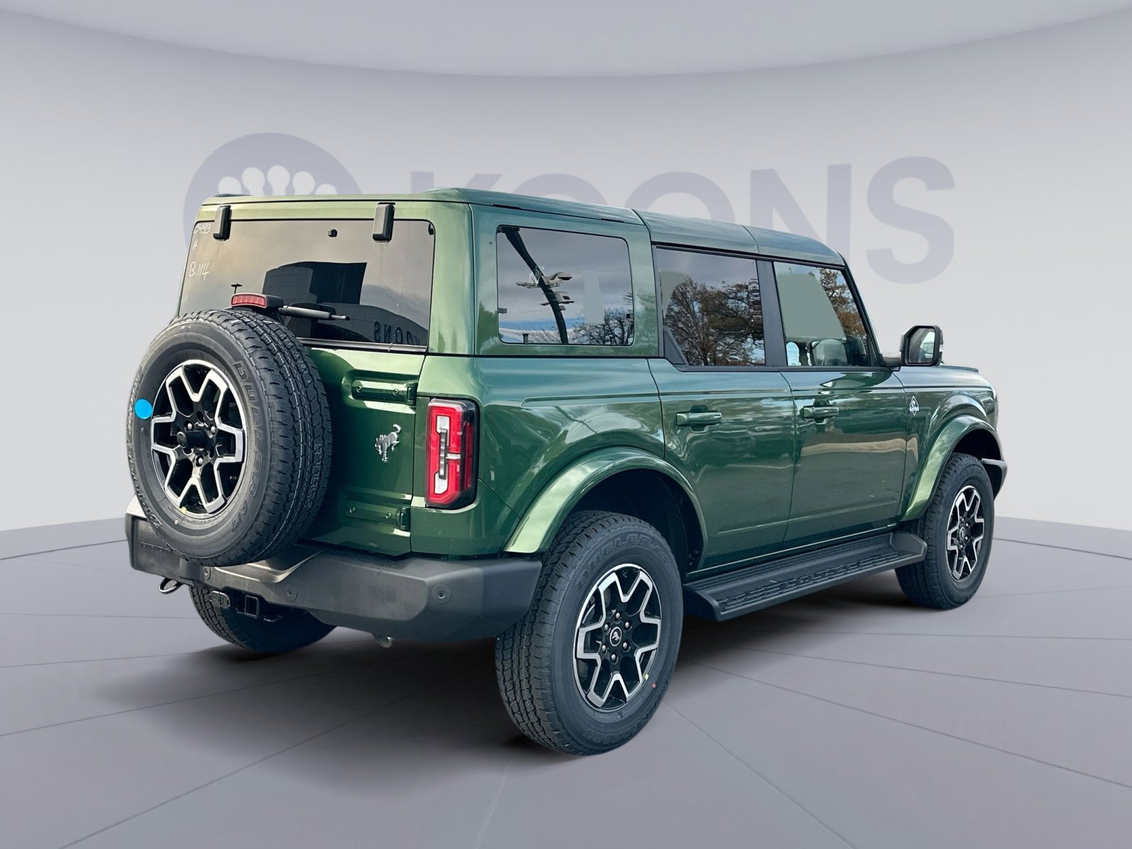 New 2025 Ford Bronco Outer Banks image 7