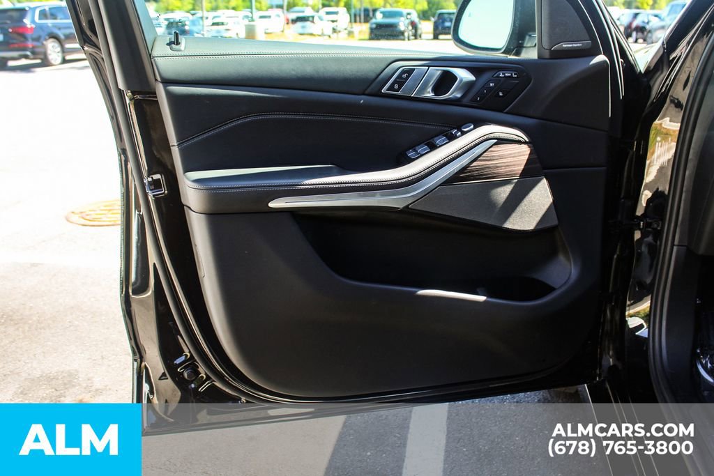 Used 2023 BMW X7 xDrive40i w/ Premium Package AWD/4WD image 42