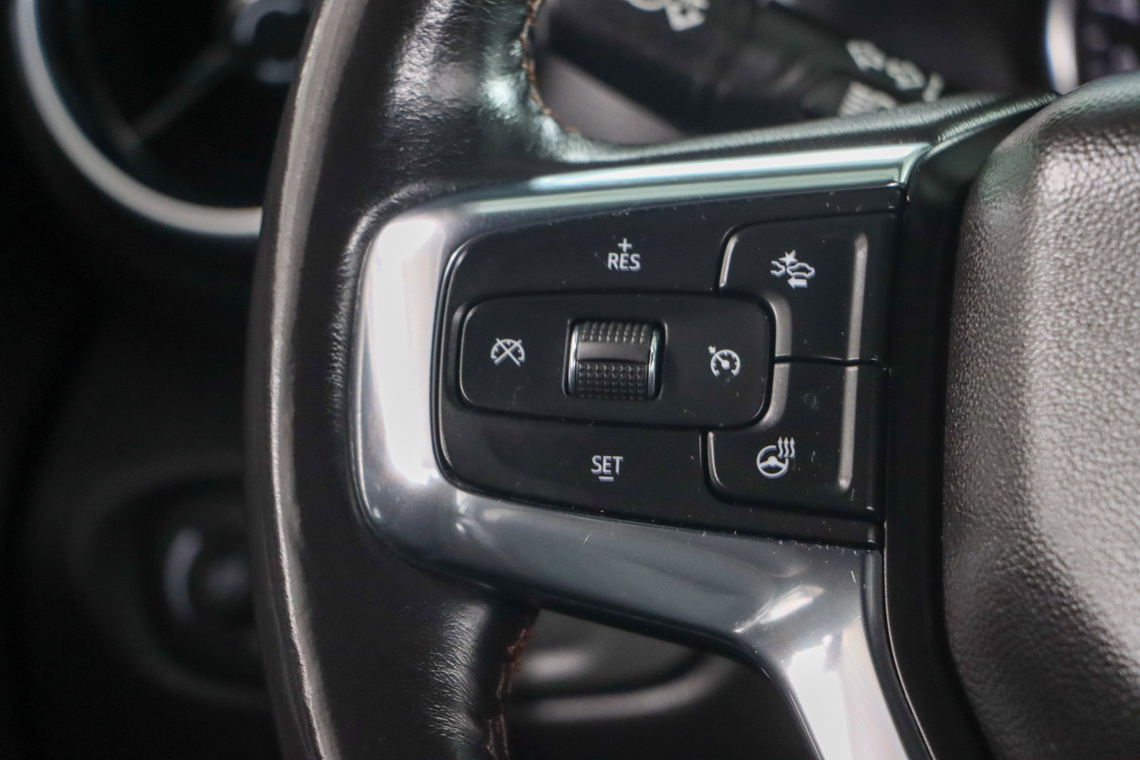 Used 2022 Chevrolet Blazer Premier w/ Enhanced Convenience Package FWD image 13