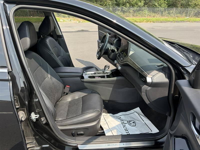 Used 2023 Nissan Altima 2.5 SL AWD/4WD image 14