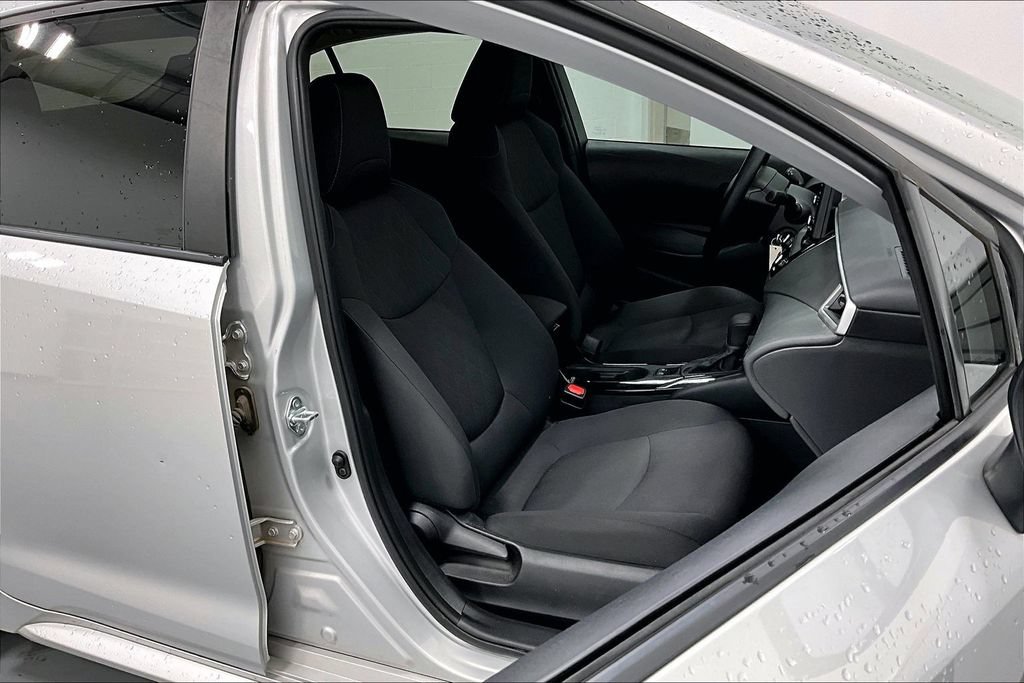 Used 2022 Toyota Corolla LE FWD image 9