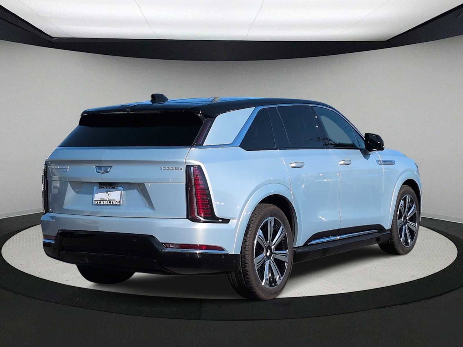 Used 2025 Cadillac Escalade IQ Luxury 2 image 8