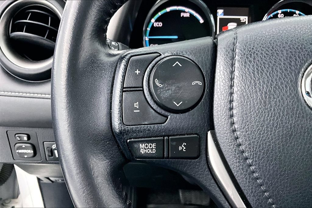 Used 2017 Toyota RAV4 XLE AWD/4WD image 24