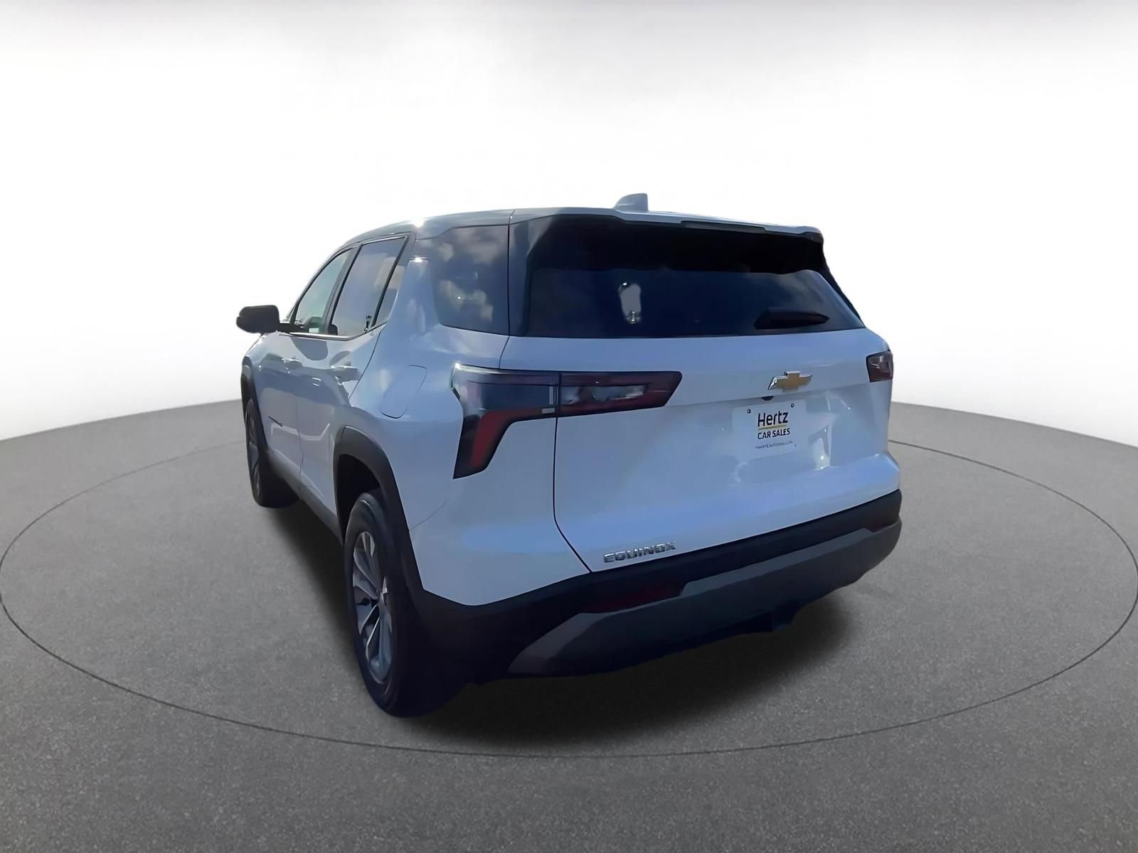 Used 2025 Chevrolet Equinox LT FWD image 11