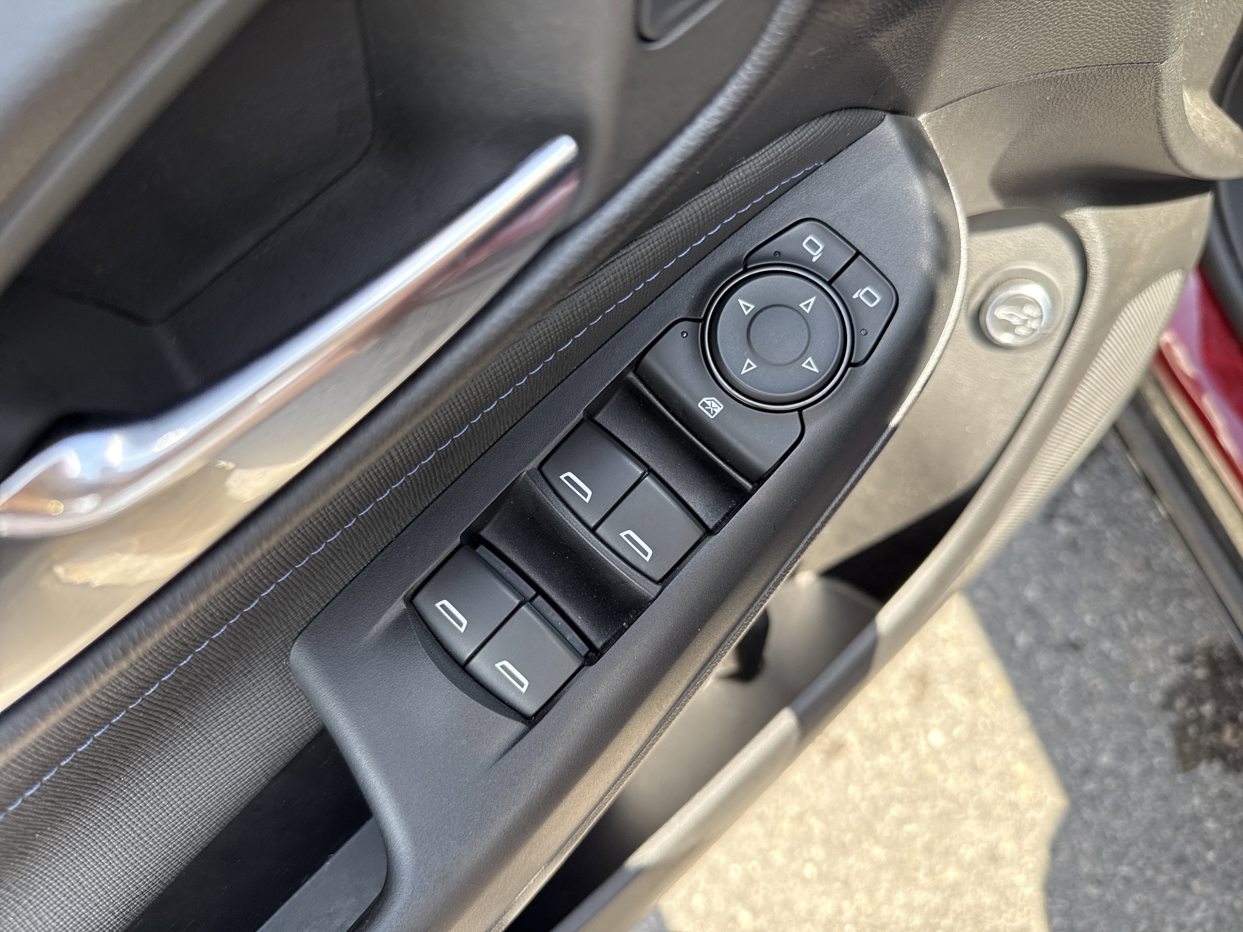 Used 2024 Buick Envista Sport Touring w/ Convenience I Package FWD image 14