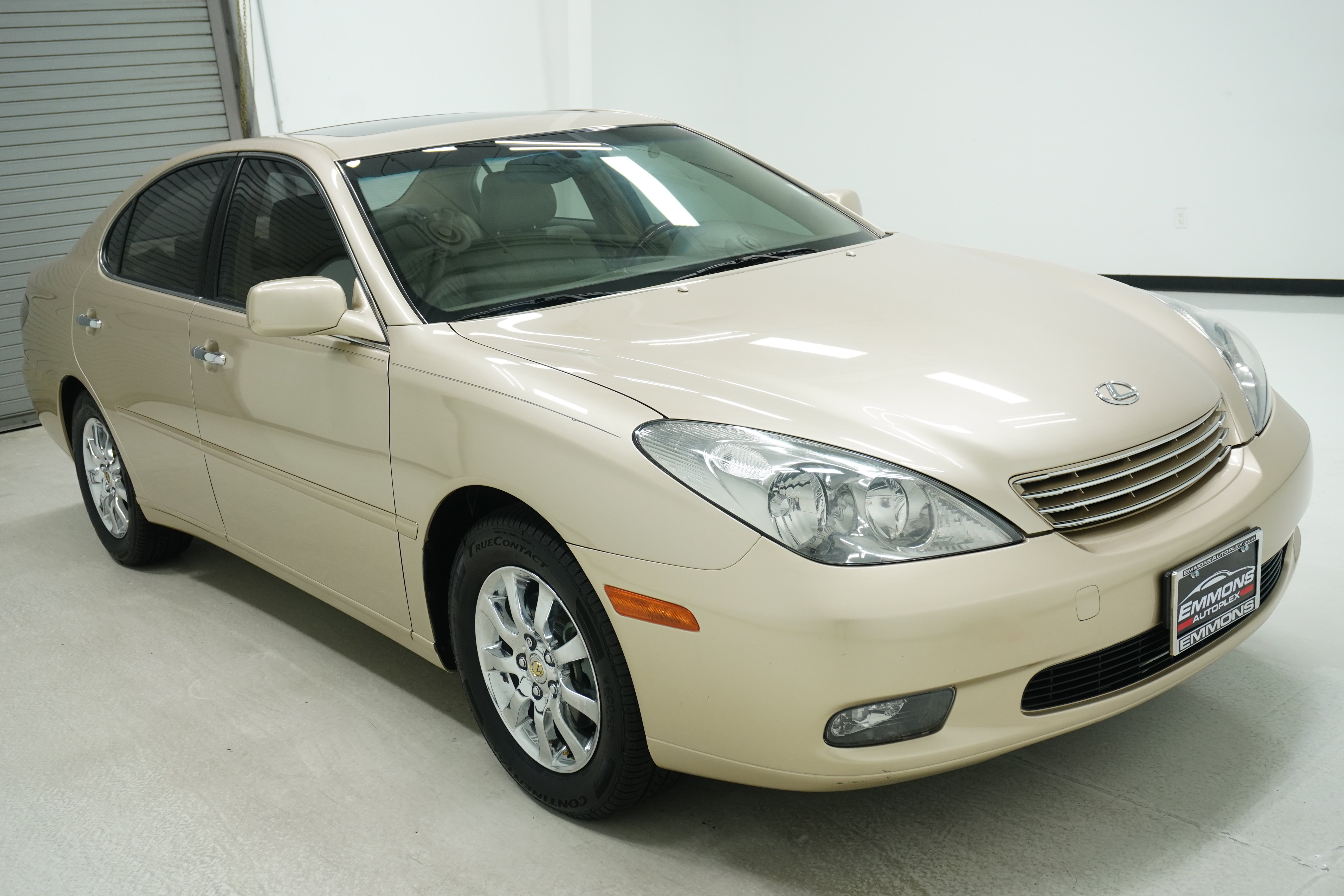 Used 2003 Lexus ES 330 FWD image 3