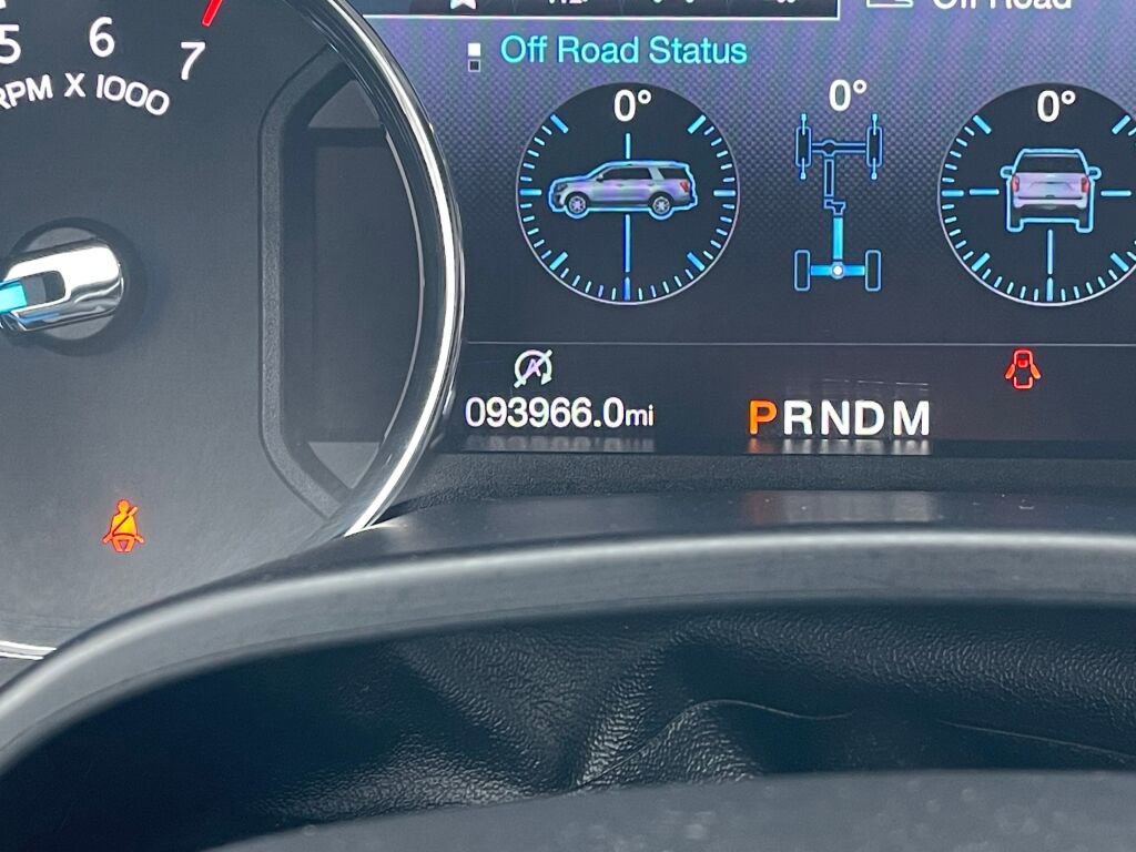 Used 2019 Ford Expedition Max Platinum image 3