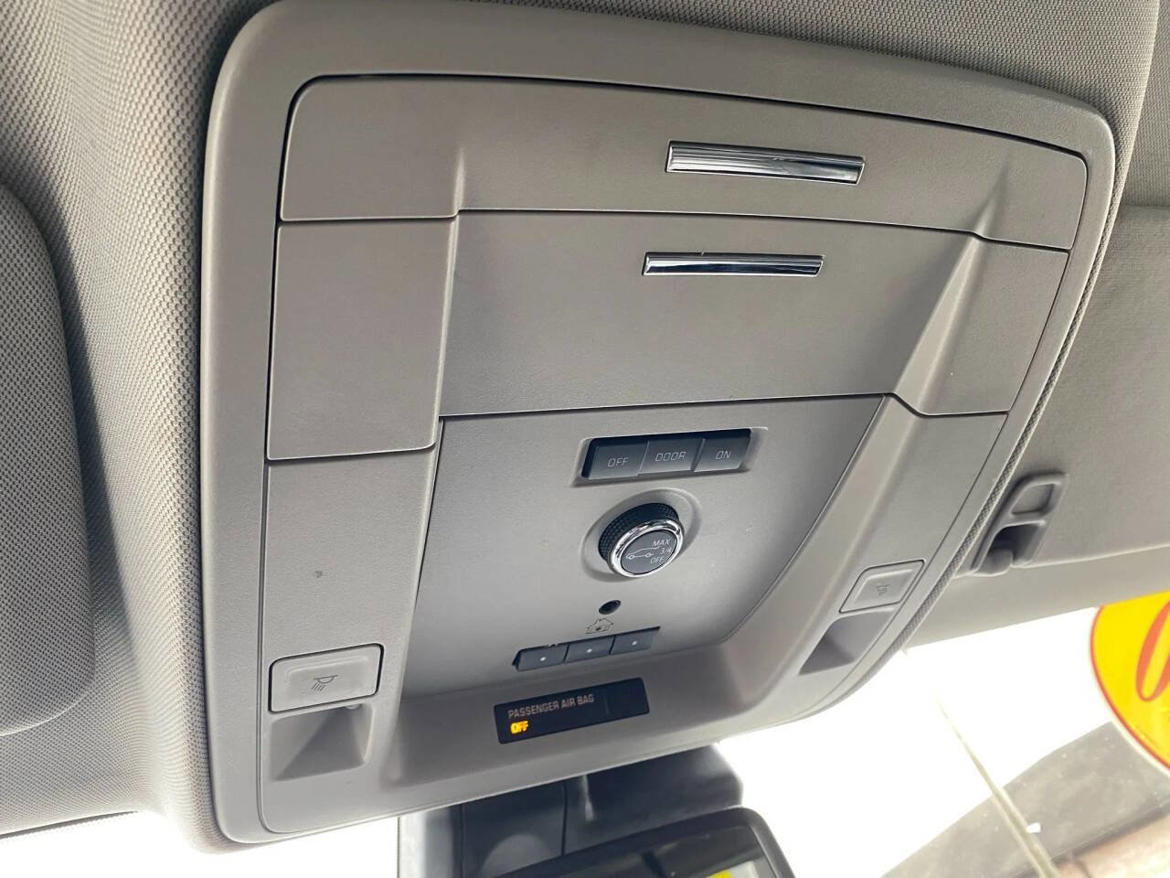 Used 2020 GMC Yukon XL Denali image 19