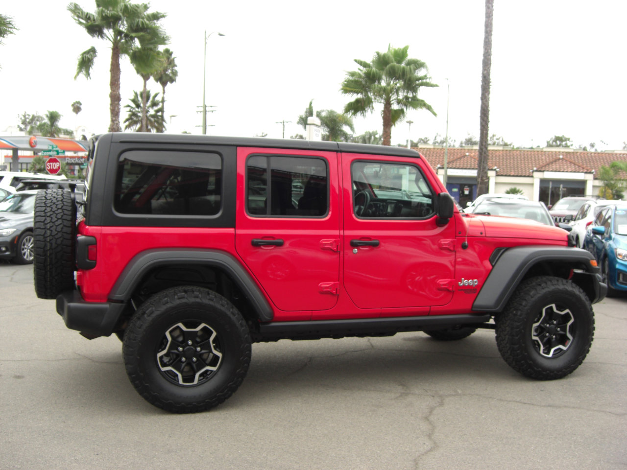 Used 2018 Jeep Wrangler Unlimited Sport image 15