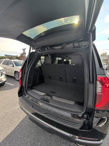 Used 2025 GMC Yukon Denali Ultimate AWD/4WD image 15