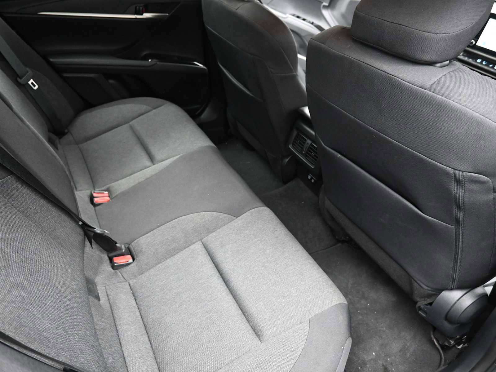 Used 2025 Toyota Camry LE w/ Convenience Package FWD image 22