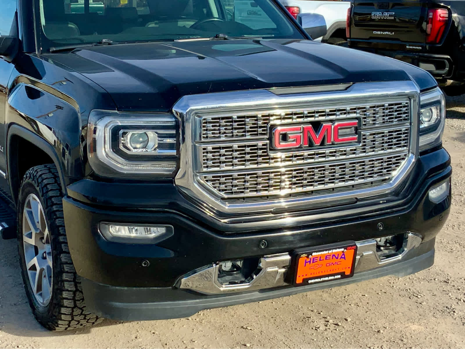 Used 2018 GMC Sierra 1500 Denali image 9