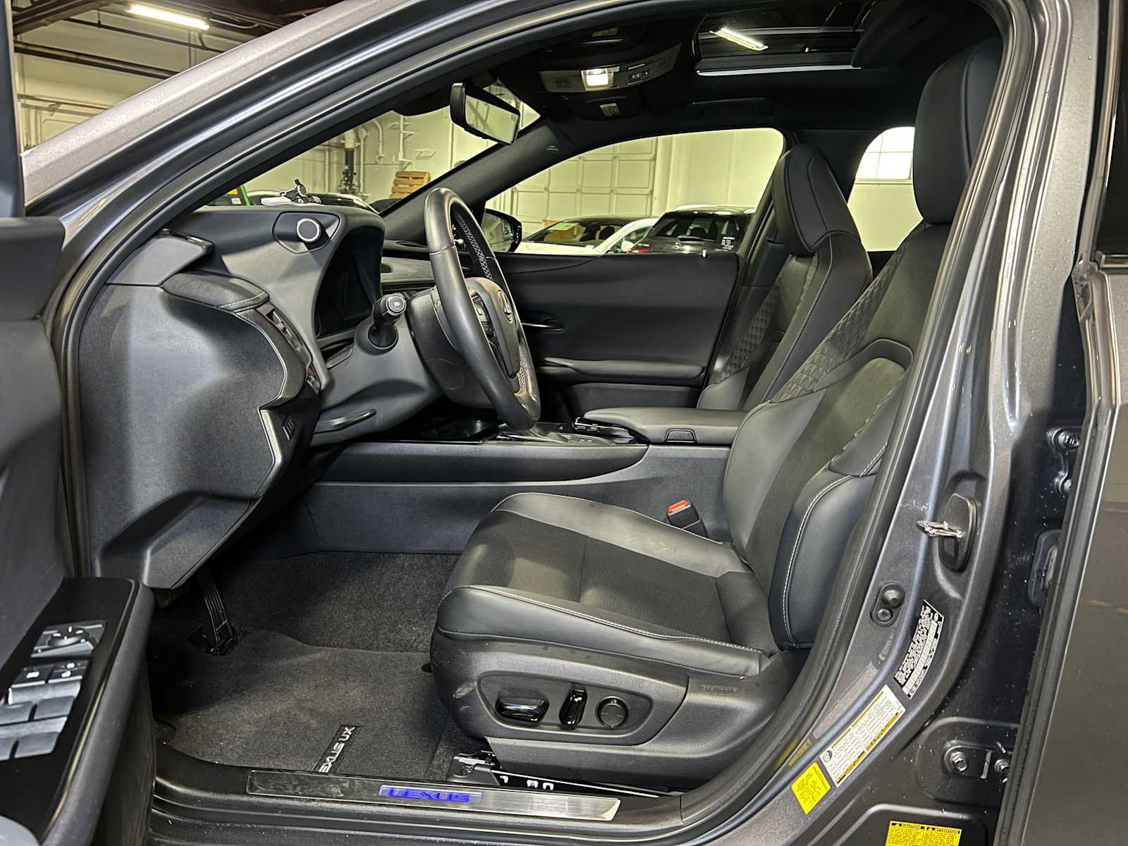 Used 2021 Lexus UX 250h w/ Premium Package image 22