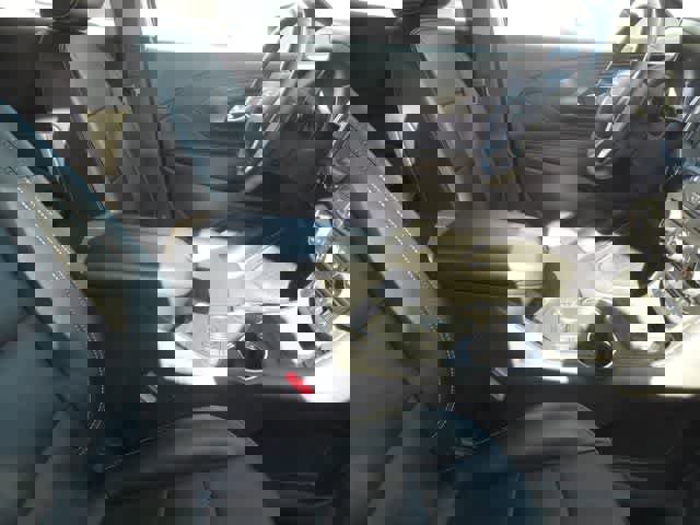 Used 2024 GMC Terrain SLT AWD/4WD image 10