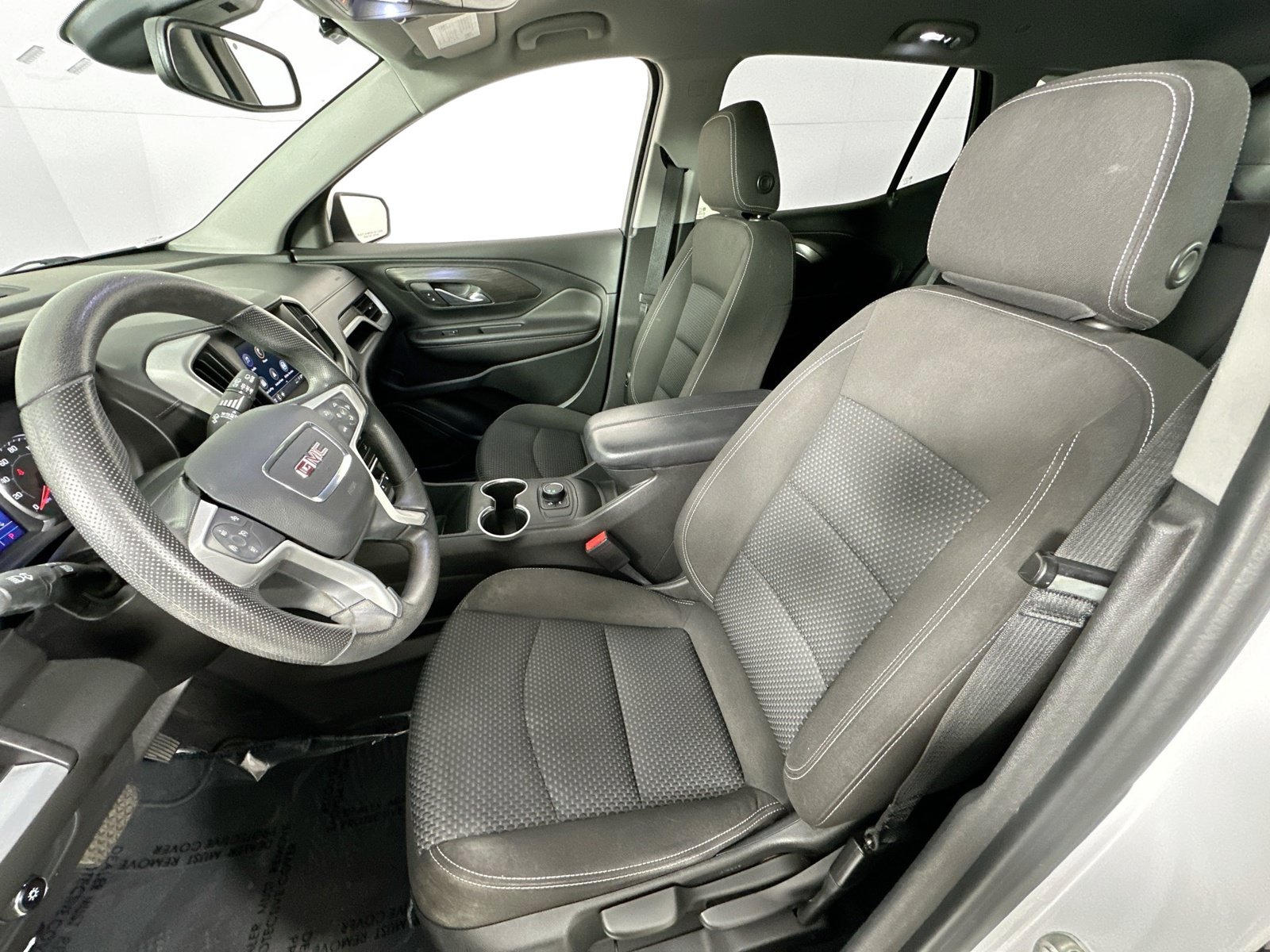 Used 2022 GMC Terrain SLE FWD image 19