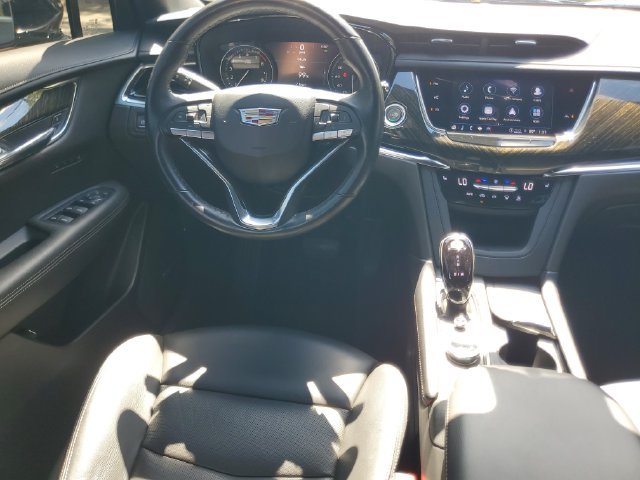 Certified 2022 Cadillac XT6 Premium Luxury w/ Technology Package FWD image 18