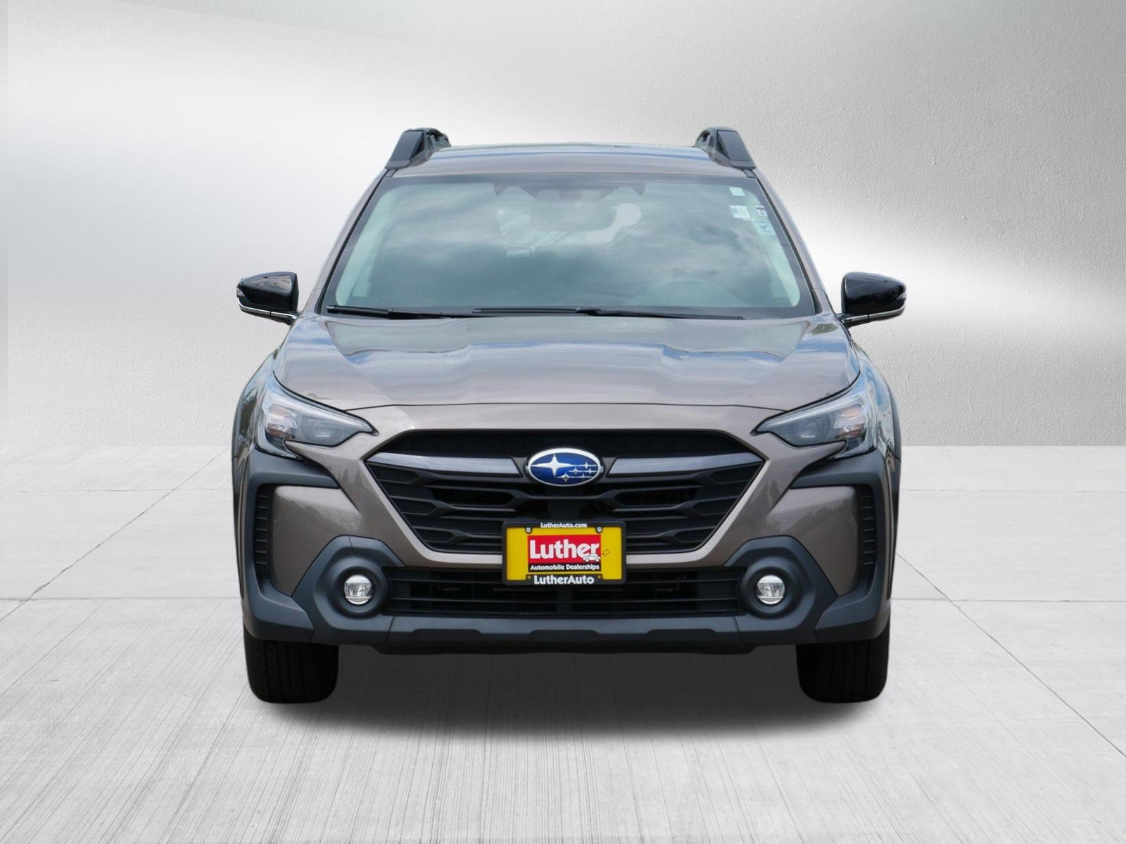 Used 2023 Subaru Outback Premium w/ Popular Package #1 AWD/4WD image 2